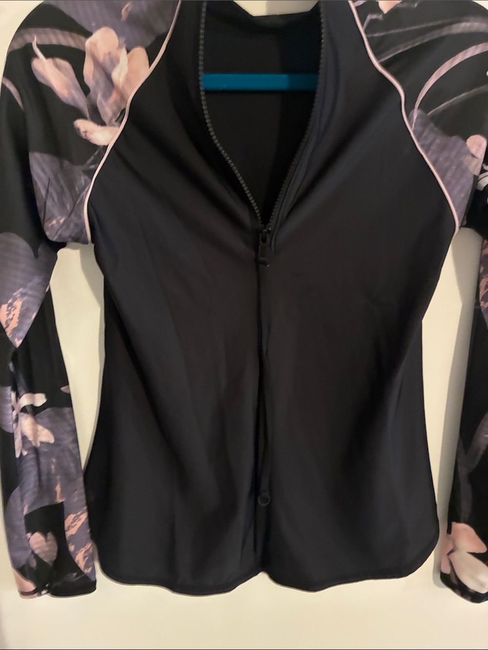 all in motion Black Swim RashGuard Pink Floral-Print Sleeves Sz M Never Worn - Picture 6 of 9